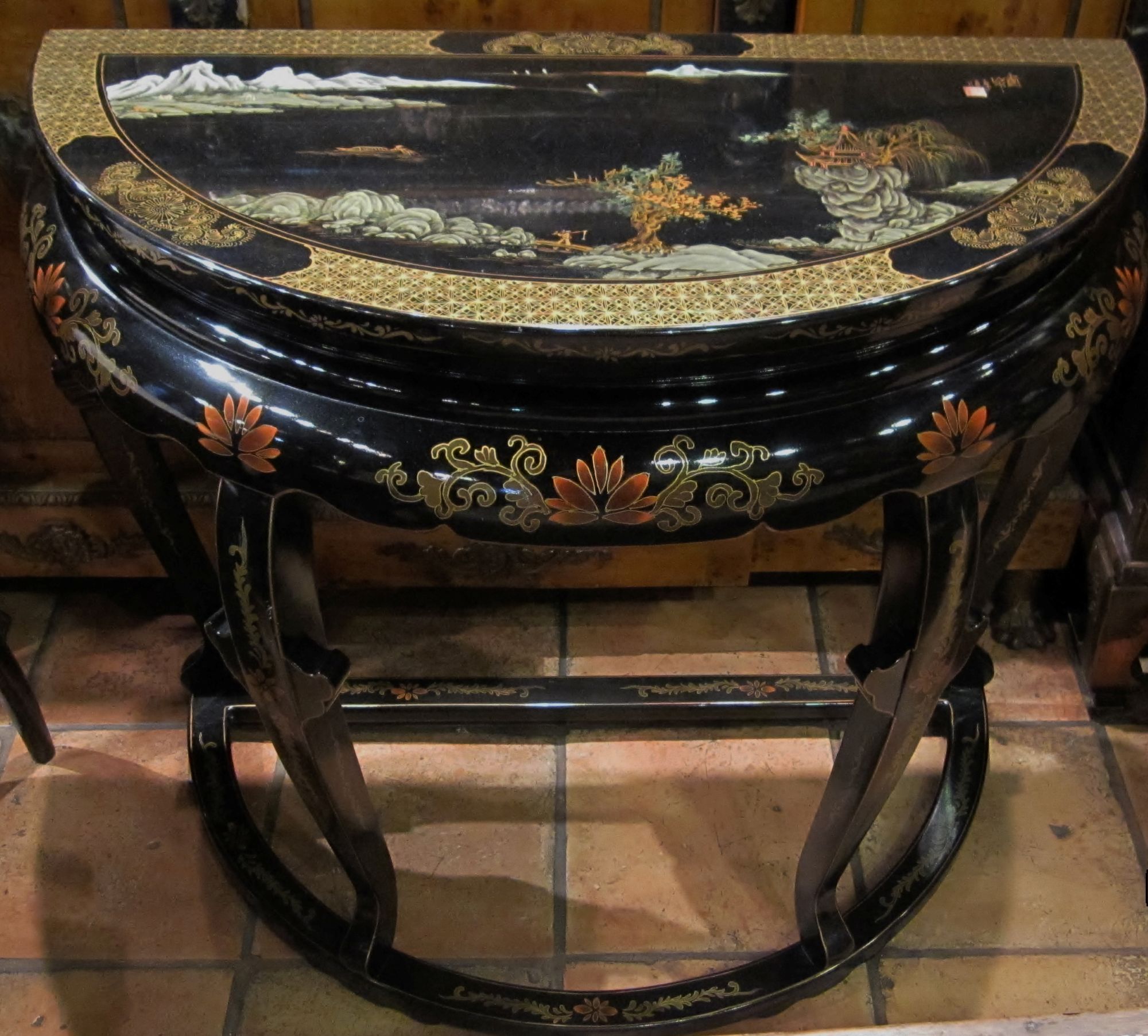 5-2 ORIENT TABLE.JPG